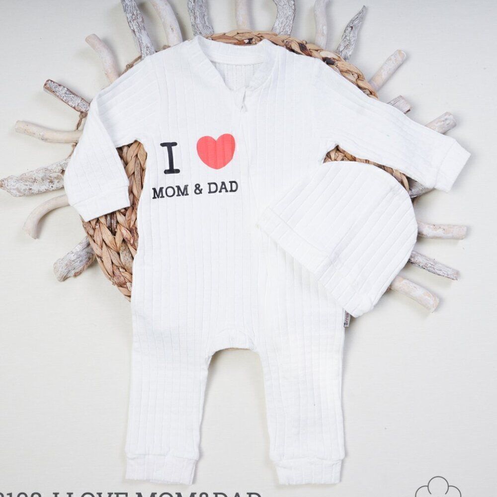 Neutral Organic Cotton Super Soft Baby Romper & Hat set I love mom & dad